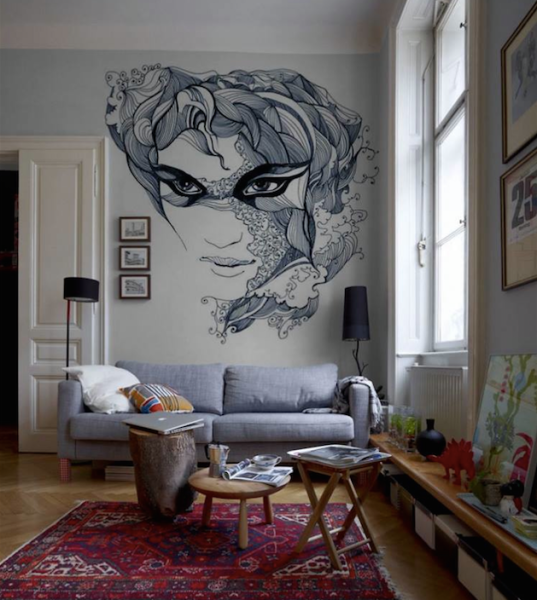 Роспись стен в гостиной