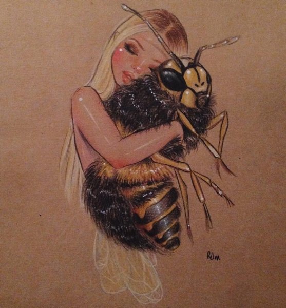 Девушка пчела