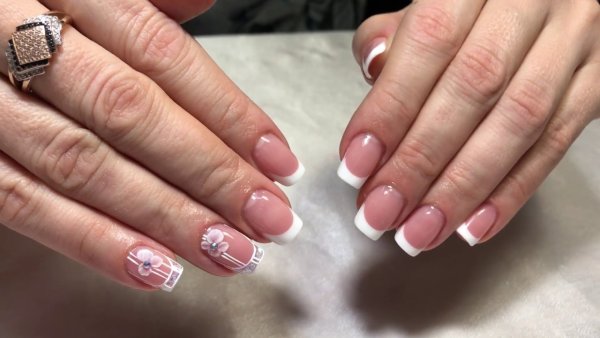 Маникюр на короткие ногти шеллак френч