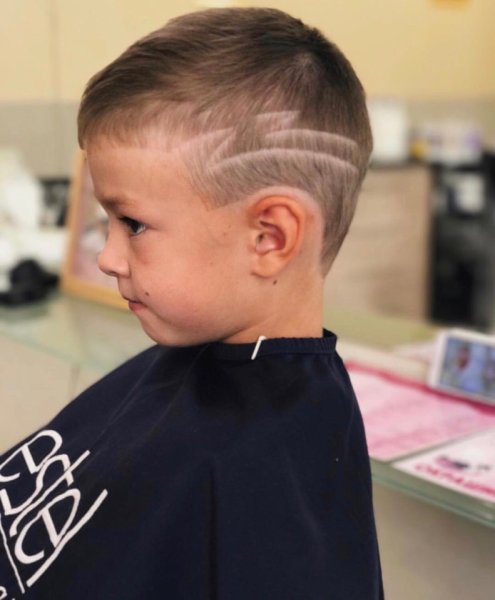 Стрижка с молнией для мальчика