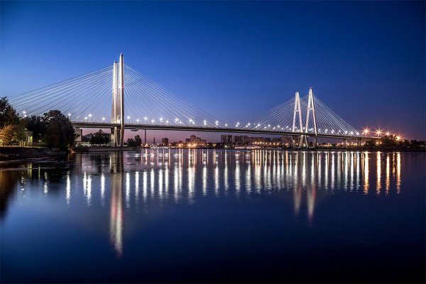 Обуховский вантовый мост