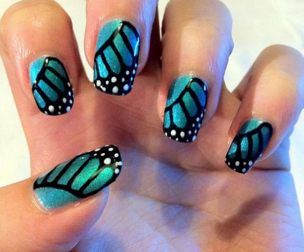 Педикюр с рисунком