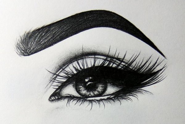 Нарисованные брови