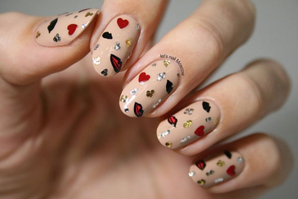 Красивый розовый маникюр