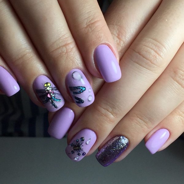 Ногти короткие