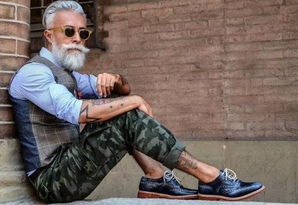 Стильный дедушка
