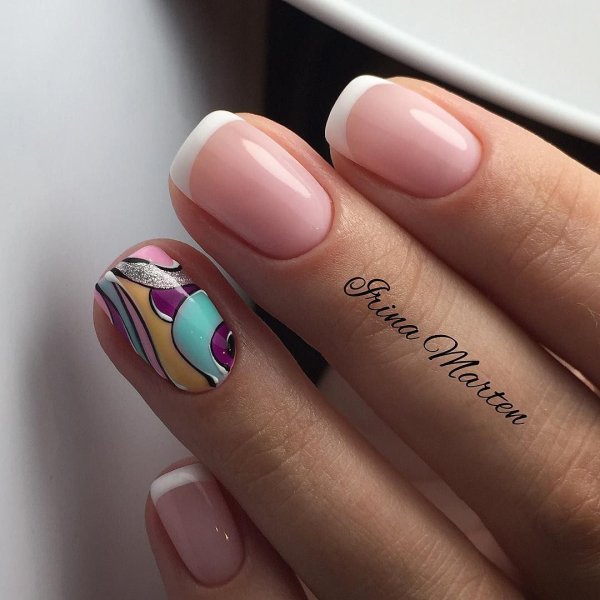 Маникюр с рисунком на одном пальце