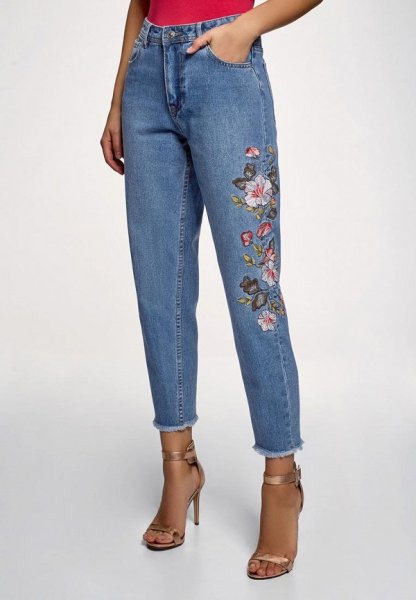 Стильные джинсы женские