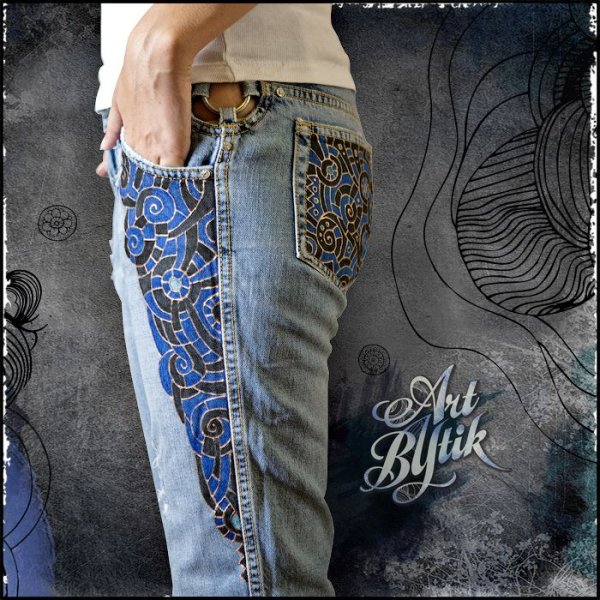 Расписанные джинсы