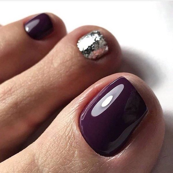 Педикюр со стразами