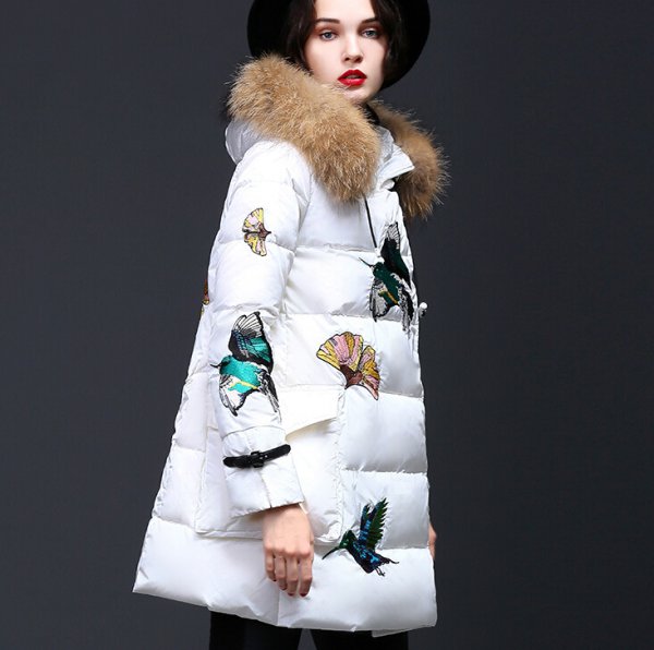 Необычные пуховики женские зимние
