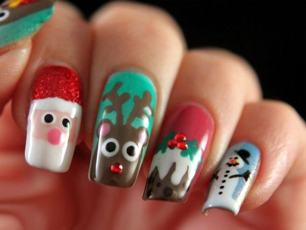 Новогодний маникюр молодежный