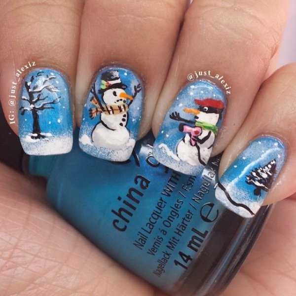Зимний маникюр со снеговиком