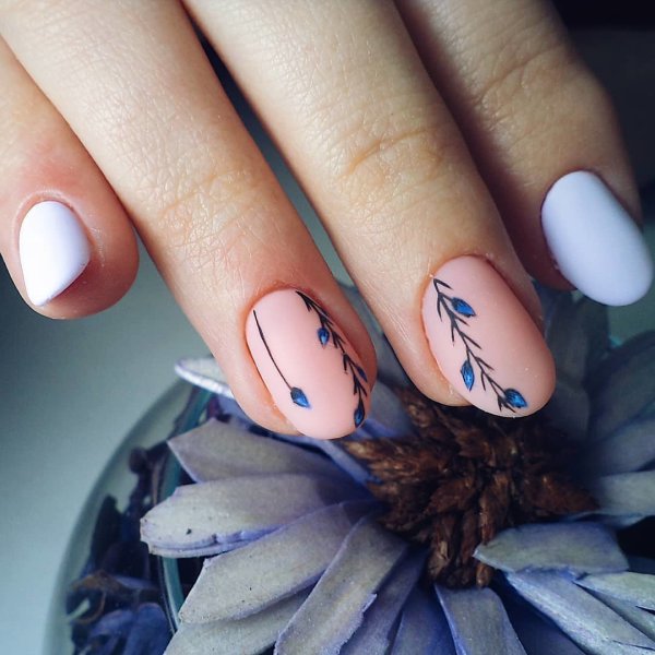 Геометрический маникюр