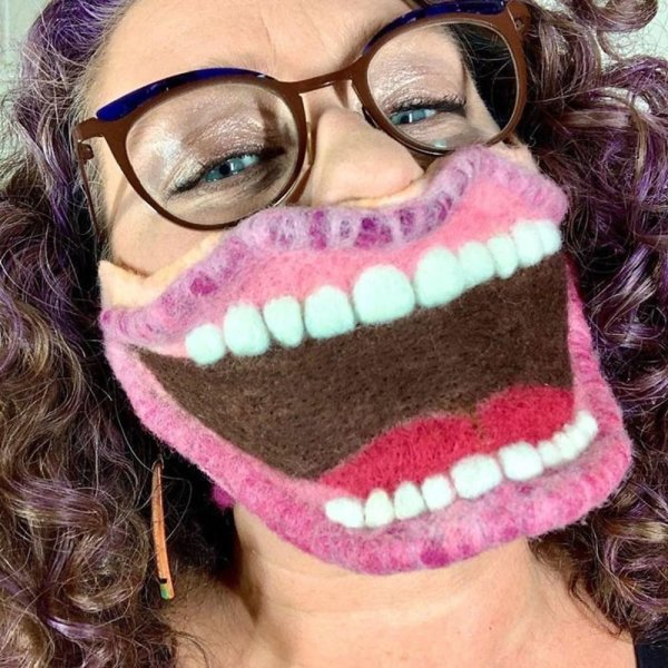 Смешные медицинские маски