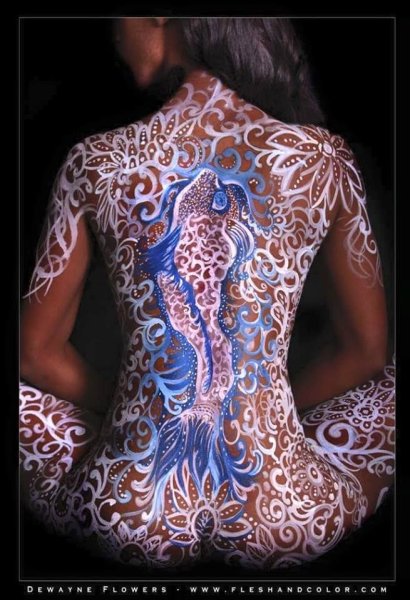 Красивый бодиарт