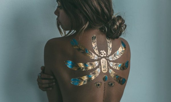 Временное тату на спину