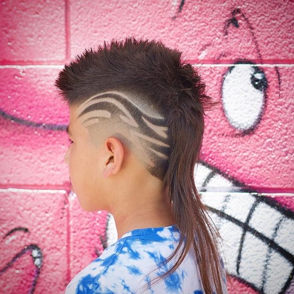 Фигурный выстриг девочки