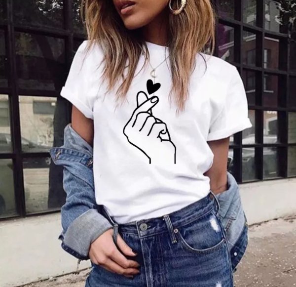 Футболка женская модная