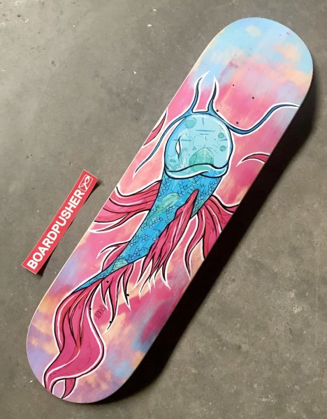 Разрисованный скейт