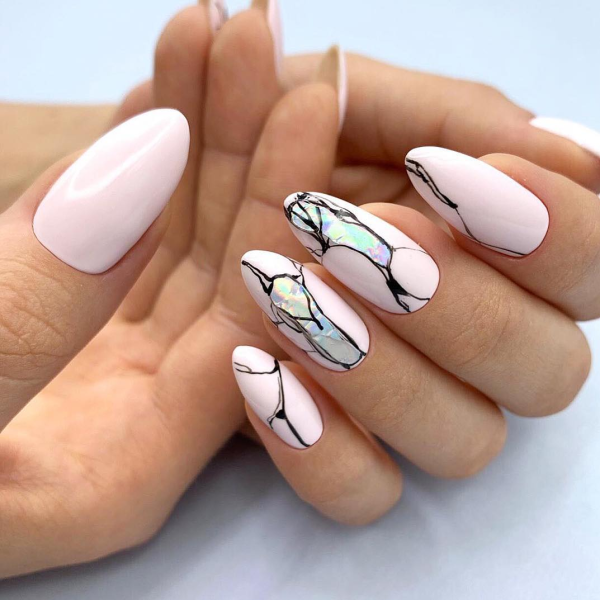 Красивый дизайн ногтей