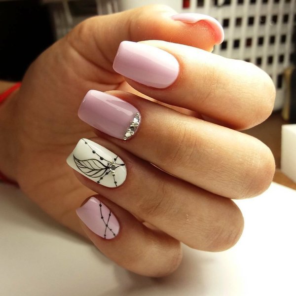 Стильный дизайн ногтей