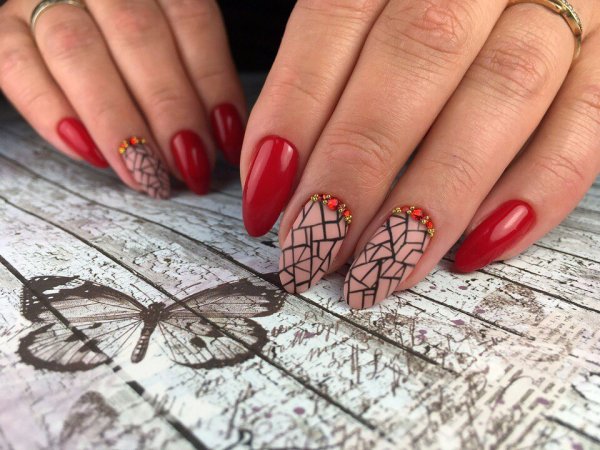 Ногти осень красные