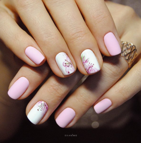 Красивые яркие ногти