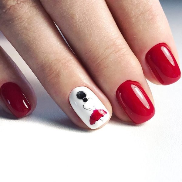 Маникюр красный с белым