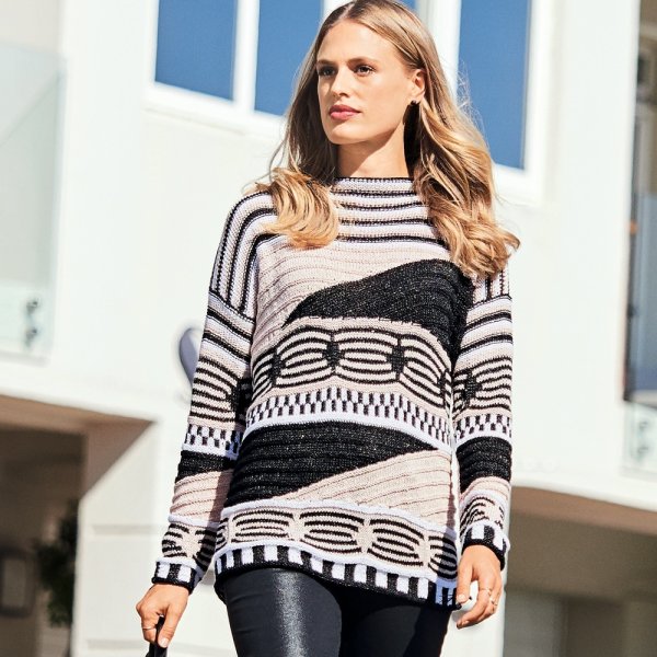 Вязаные женские свитера с орнаментом