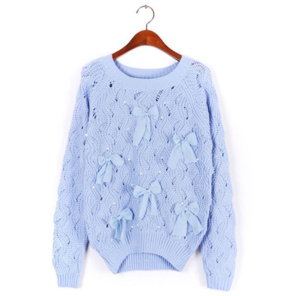 Вязаная голубая кофта для девочки