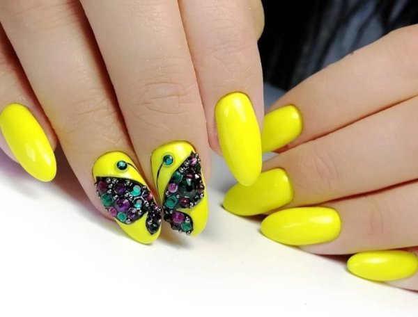 Маникюр лето 2022 зеленый френч