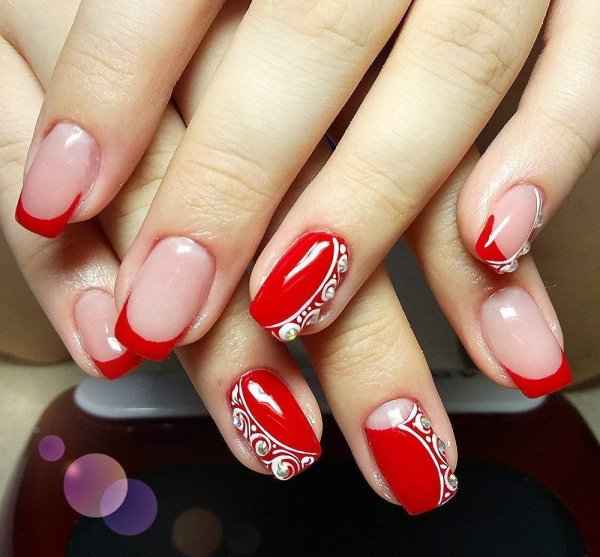 Френч белый 2022 с красным