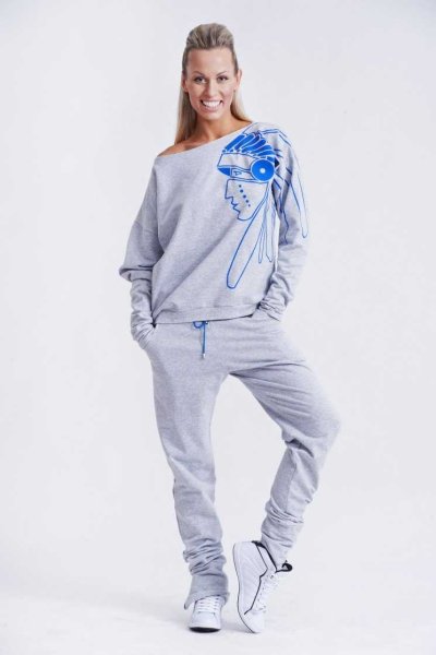 Модная спортивная одежда