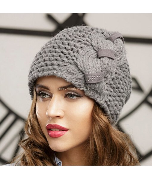 Шапка вязаная женская