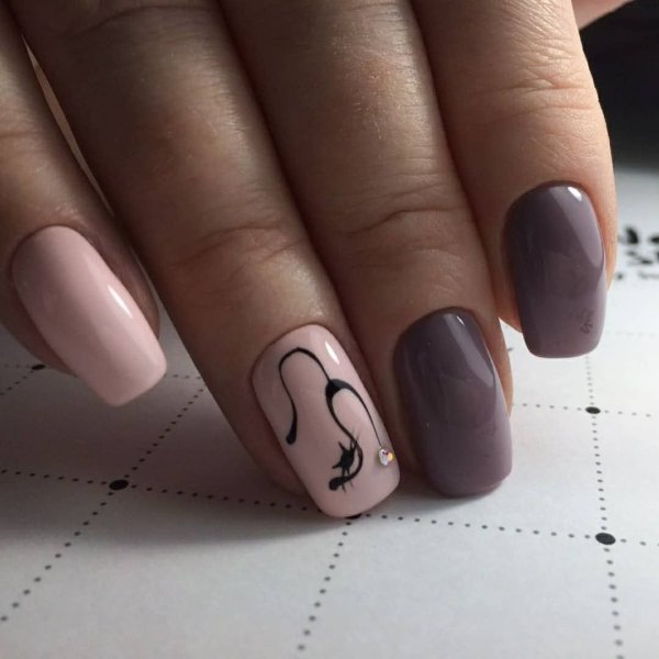 Однотонный маникюр