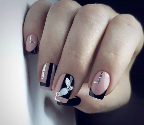 Ногти миндаль молодёжные