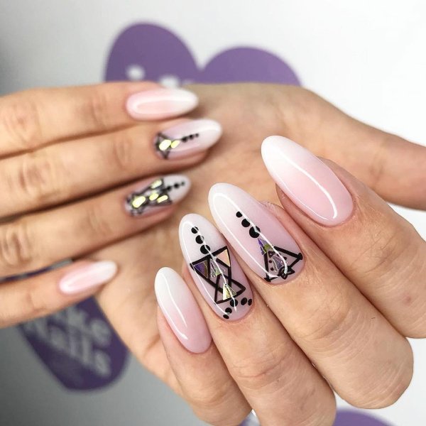 Необычный маникюр