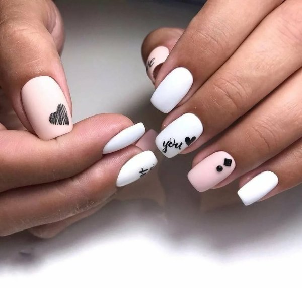 Маникюр розовый Фламинго