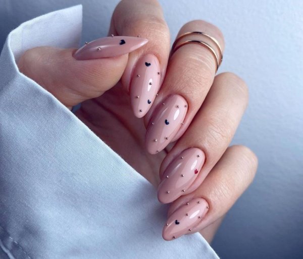 Маникюр 2022 тренды нюд