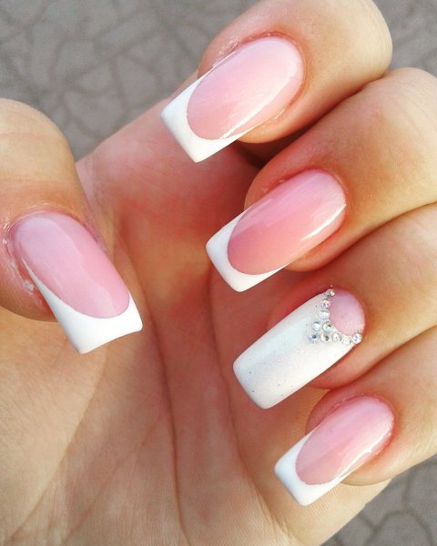 Маникюр синий френч