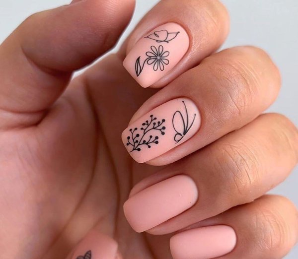 Лак для ногтей акварель