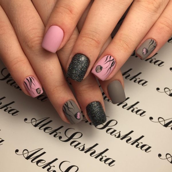 Маникюр геометрия цветная