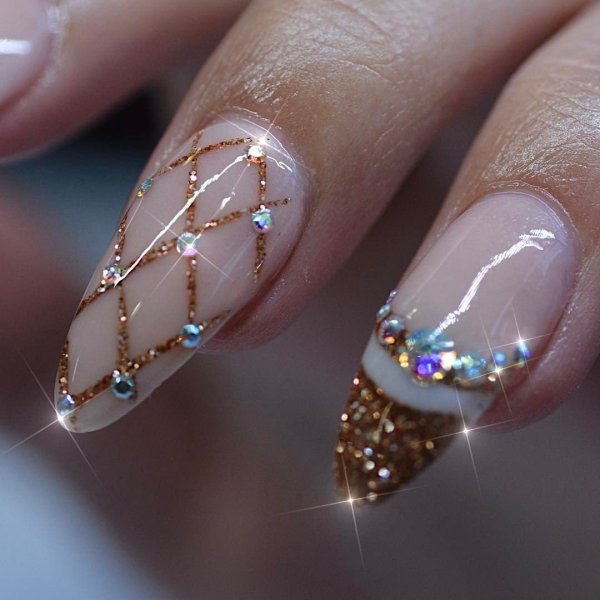 Ногти с блёстками