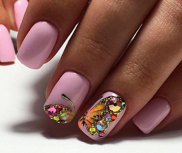 Стразы на ногах