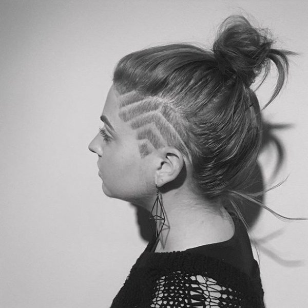 Узор на выбритом Виске