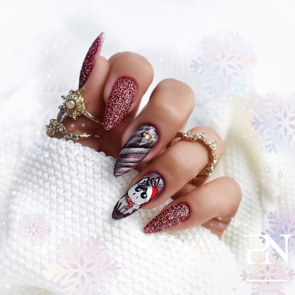 Новогодние ногти 2021