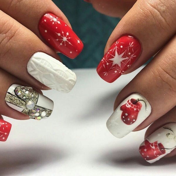 Зимний маникюр