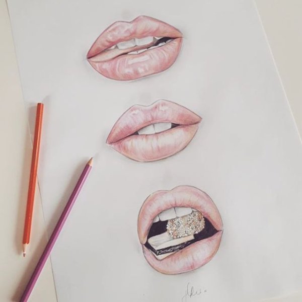 Скетчбук губы