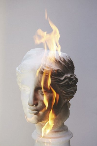 Огонь неоновой вывески